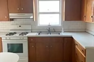 149 Wood St, New Bedford, MA 02745 - Photo 9