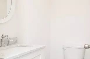 1620 Beacon St, Brookline, MA 02446 - Photo 9