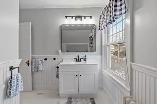 155 Cedar St, Clinton, MA 01510 - Photo 27