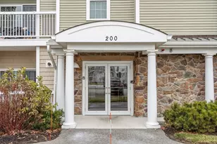 200 Martins Lndg, North Reading, MA 01864 - Photo 3