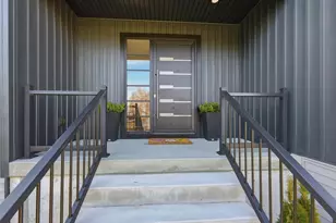 287 Whitney Ave, Holyoke, MA 01040 - Photo 3