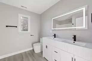 287 Whitney Ave, Holyoke, MA 01040 - Photo 33