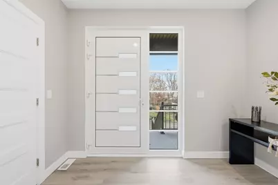 287 Whitney Ave, Holyoke, MA 01040 - Photo 5