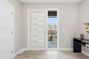 287 Whitney Ave, Holyoke, MA 01040 - Photo 5