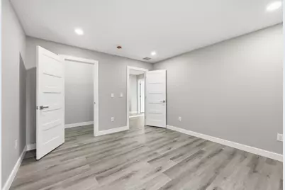 287 Whitney Ave, Holyoke, MA 01040 - Photo 31