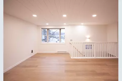 14 Bartlett St, Oxford, MA 01540 - Photo 5