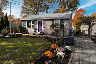 211 Lake Shore Dr, Weymouth, MA 02189 - Photo 1