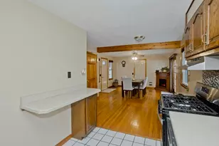 68 Hamilton St, Springfield, MA 01119 - Photo 9