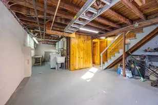 27 Lathrop, South Hadley, MA 01075 - Photo 17