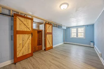 27 Lathrop, South Hadley, MA 01075 - Photo 15