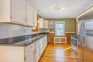 27 Lathrop, South Hadley, MA 01075 - Photo 9