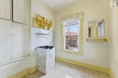 60 Barrison Street, Springfield, MA 01109 - Photo 3