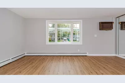 35 Bernadette St, Fitchburg, MA 01420 - Photo 9