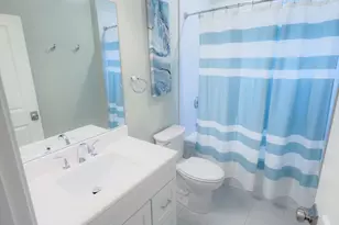 71 Wyvern St, Boston, MA 02131 - Photo 13