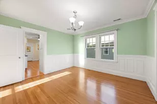 1045 Adams St, Boston, MA 02124 - Photo 9