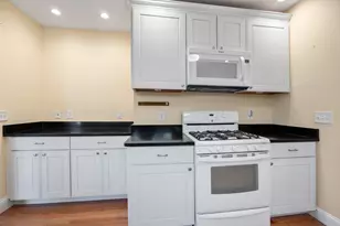 1045 Adams St, Boston, MA 02124 - Photo 11
