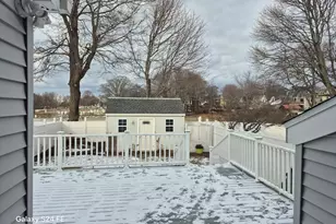 15 Harvard St, Gloucester, MA 01930 - Photo 3