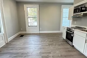 6 Monroe St, Salem, MA 01970 - Photo 1