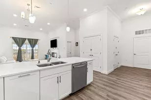 320 Middlesex Ave, Medford, MA 02155 - Photo 15