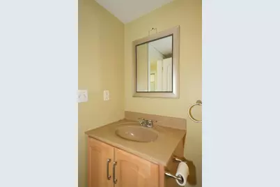 18 Lincoln Ave, Millbury, MA 01527 - Photo 19