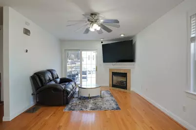 18 Lincoln Ave, Millbury, MA 01527 - Photo 3