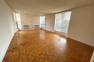 33 Pond Ave, Brookline, MA 02445 - Photo 3