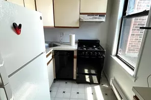 4 Commonwealth Ct, Boston, MA 02135 - Photo 3