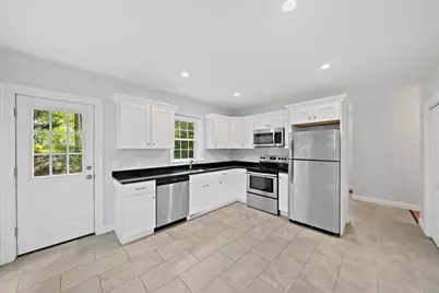 285 Elm St, Pembroke, MA 02359 - Photo 5