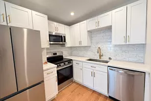 95 Phillips, Methuen, MA 01844 - Photo 1