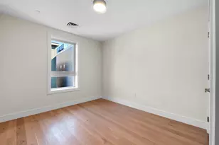 301 Border St, Boston, MA 02128 - Photo 9