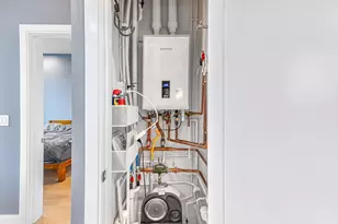 20 W Fifth St, Boston, MA 02127 - Photo 27