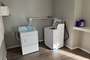 34 Irving St, Worcester, MA 01609 - Photo 7