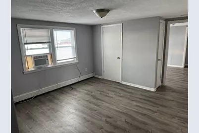 34 Irving St #3, Worcester, MA 01609 - Photo 3