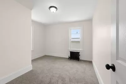 48 Pleasant St, Westfield, MA 01085 - Photo 25