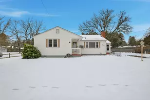 135 Bulat Dr, Springfield, MA 01129 - Photo 1