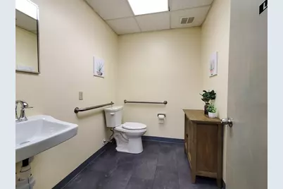 1 Elm Street #303, Nashua, NH 03060 - Photo 17