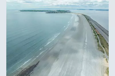 285 Lynn Shore Dr #710, Lynn, MA 01902 - Photo 23