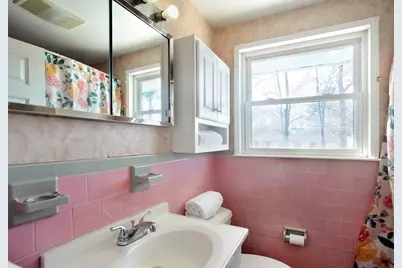 35 Marion St, Holbrook, MA 02343 - Photo 15