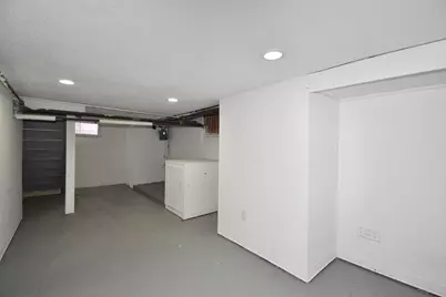 34 Castle St, Springfield, MA 01118 - Photo 25