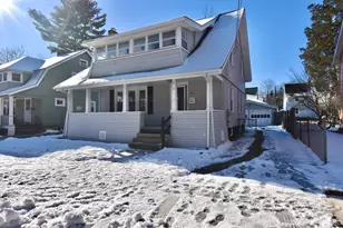 34 Castle St, Springfield, MA 01118 - Photo 1