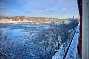 35 Riverwalk Way, Lowell, MA 01854 - Photo 11