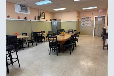 548 South St, Holyoke, MA 01040 - Photo 3