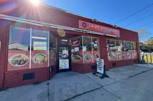 548 South St, Holyoke, MA 01040 - Photo 1