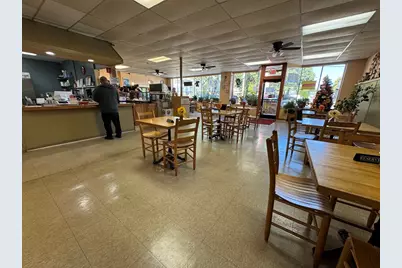 548 South St, Holyoke, MA 01040 - Photo 9