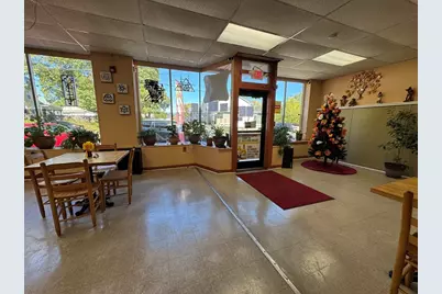 548 South St, Holyoke, MA 01040 - Photo 11