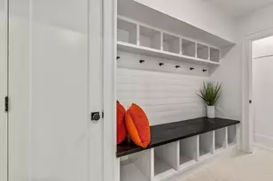 89 University Rd, Brookline, MA 02445 - Photo 3