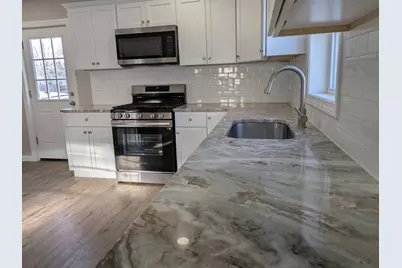 130 Dickinson #130, Springfield, MA 01108 - Photo 5