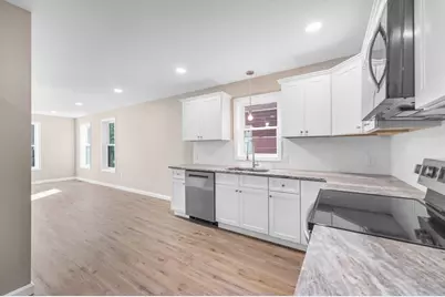 130 Dickinson #130, Springfield, MA 01108 - Photo 3