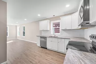 130 Dickinson, Springfield, MA 01108 - Photo 3