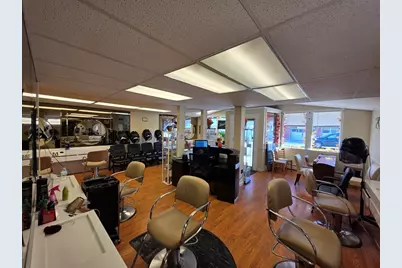 23 Lowell St, Methuen, MA 01844 - Photo 5